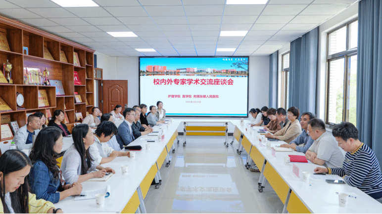 香港中文大学杨爱民教授应邀为williamhill英国威廉希尔师生...